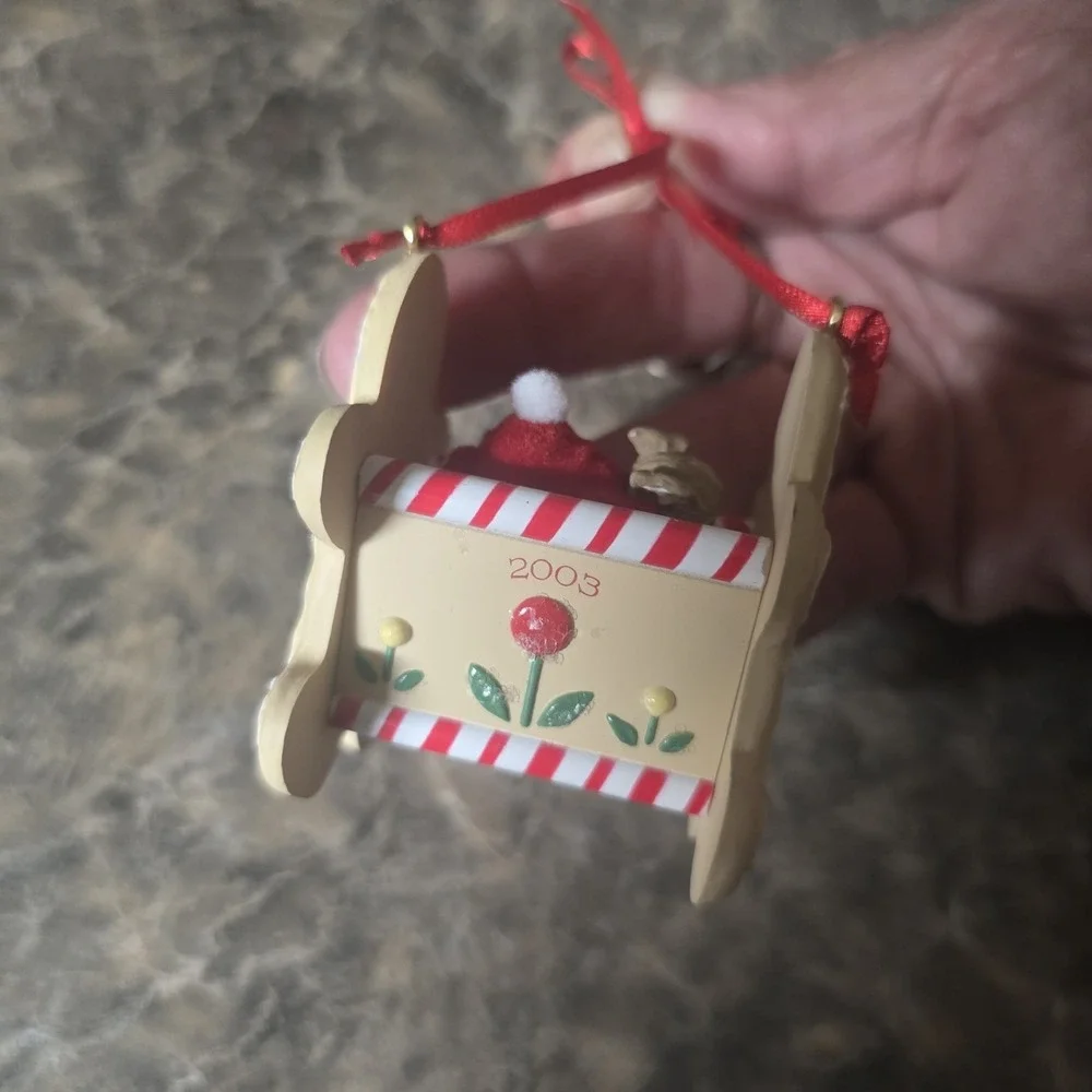 2003 Hallmark Grandchild's First Christmas Ornament U21